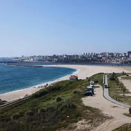 Feel Corporate Housing Boavista Ii * פורטו